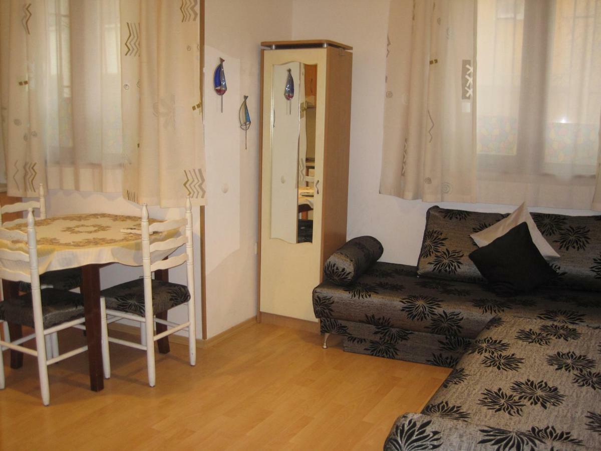 Apartment Nadejda Varna Luaran gambar